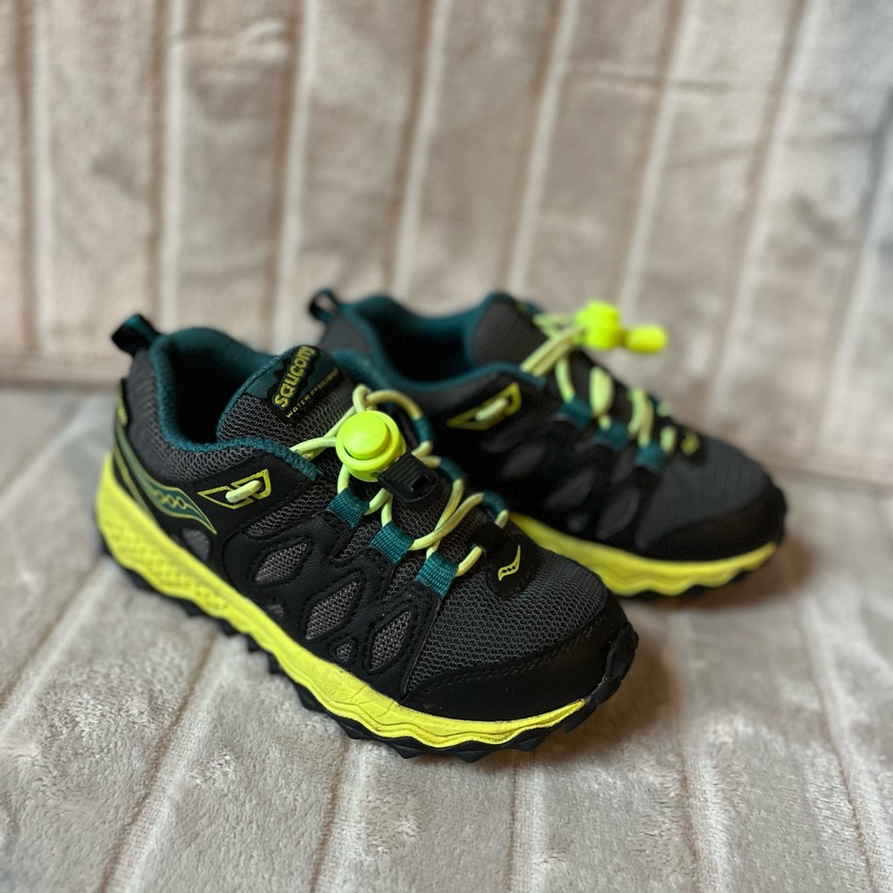 Saucony Boys Size 11.5 Shoes